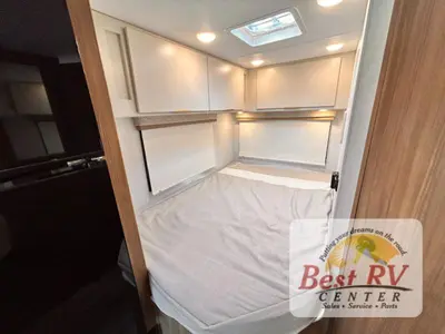 2027 Thor Motor Coach Four Winds photo 42