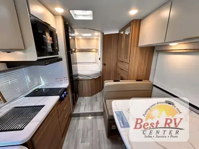 2027 Thor Motor Coach Four Winds photo 21