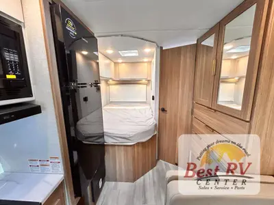 2027 Thor Motor Coach Four Winds photo 35