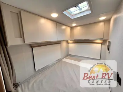 2027 Thor Motor Coach Four Winds photo 43