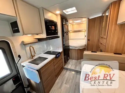 2027 Thor Motor Coach Four Winds photo 22