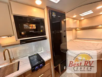 2027 Thor Motor Coach Four Winds photo 32