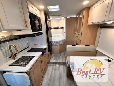 2027 Thor Motor Coach Four Winds photo 19