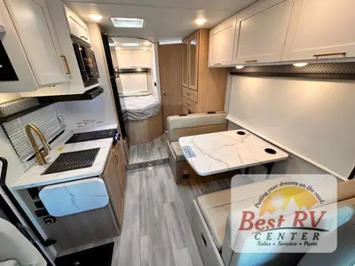 2027 Thor Motor Coach Four Winds photo 10