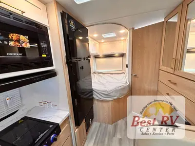 2027 Thor Motor Coach Four Winds photo 30