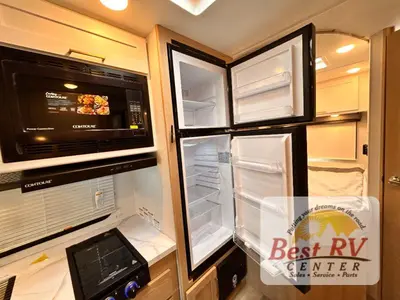 2027 Thor Motor Coach Four Winds photo 29