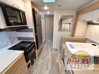 2027 Thor Motor Coach Four Winds photo 40