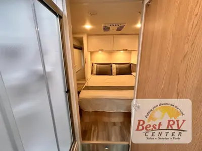 2027 Thor Motor Coach Four Winds photo 47
