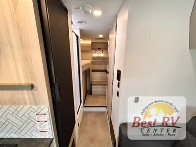 2027 Coachmen RV Cross Trail EV photo 33