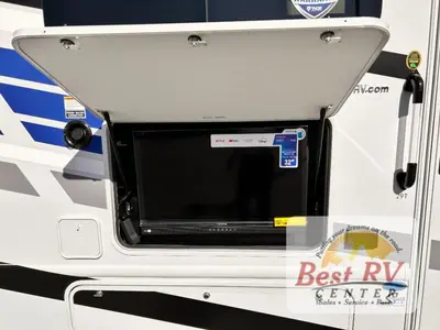 2026 Thor Motor Coach Outlaw photo 3