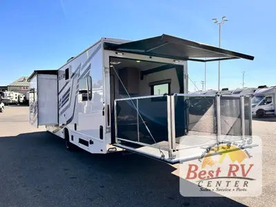 2026 Thor Motor Coach Outlaw photo 6