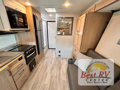 2026 Thor Motor Coach Outlaw photo 29