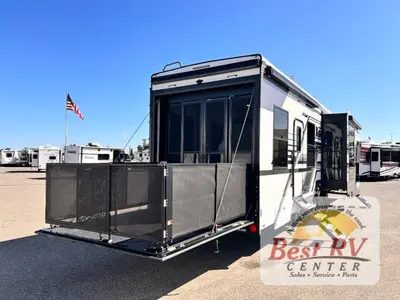 2026 Keystone RV Fuzion photo 4