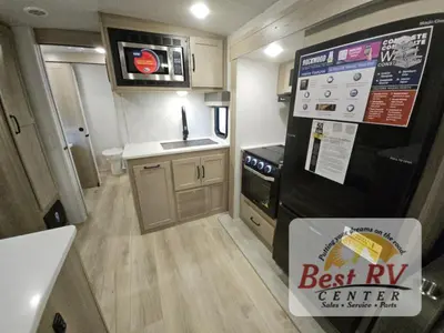 2025 Forest River RV Rockwood Ultra Lite photo 38