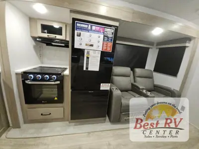 2025 Forest River RV Rockwood Ultra Lite photo 15