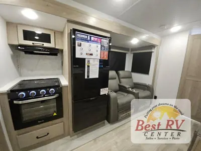 2025 Forest River RV Rockwood Ultra Lite photo 16