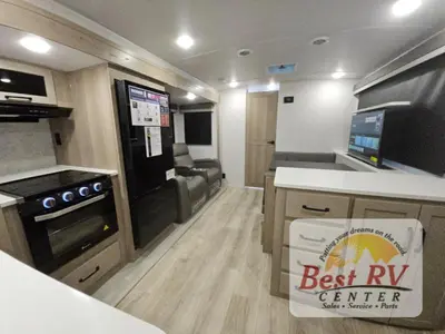 2025 Forest River RV Rockwood Ultra Lite photo 11