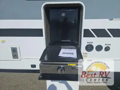 2025 Forest River RV Wildwood photo 3