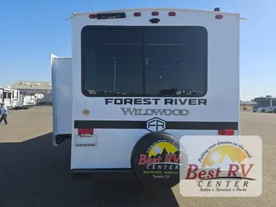 2025 Forest River RV Wildwood photo 5