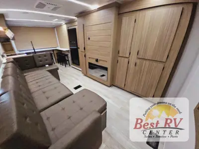 2025 Forest River RV Wildwood photo 12