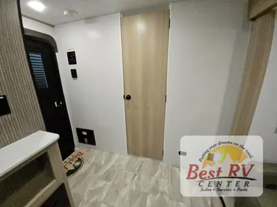 2025 Dutchmen RV Kodiak SE photo 43