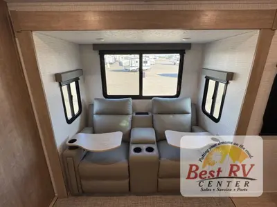 2025 Palomino SolAire photo 20