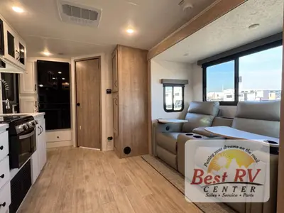 2025 Palomino SolAire photo 42