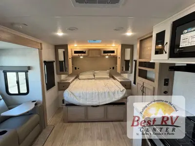 2025 Palomino SolAire photo 30