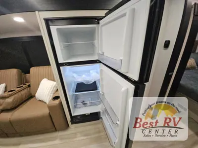 2025 Forest River RV Wildwood Heritage Glen photo 15