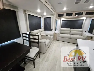 2025 Winnebago Industries Towables Voyage photo 32