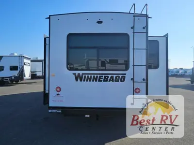 2025 Winnebago Industries Towables Voyage photo 4