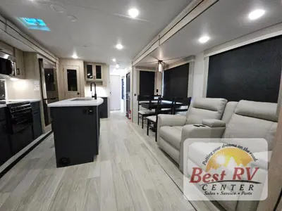 2025 Winnebago Industries Towables Voyage photo 45