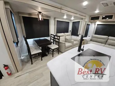 2025 Winnebago Industries Towables Voyage photo 29
