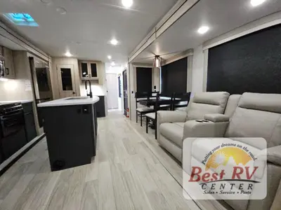 2025 Winnebago Industries Towables Voyage photo 46