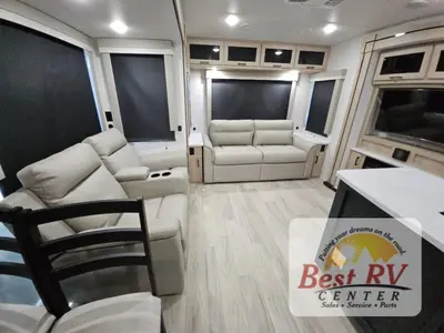 2025 Winnebago Industries Towables Voyage photo 34