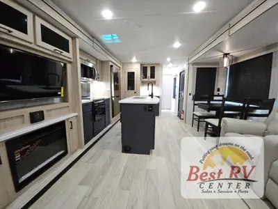 2025 Winnebago Industries Towables Voyage photo 42