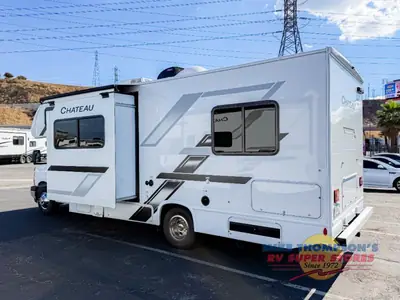 2026 Thor Motor Coach Chateau photo 5