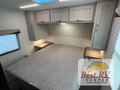 2025 Cruiser Shadow Cruiser photo 48