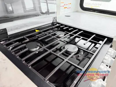 2026 Thor Motor Coach Chateau photo 25