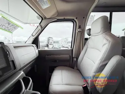 2026 Thor Motor Coach Chateau photo 9