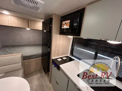 2025 Winnebago Micro Minnie photo 21