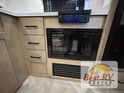 2026 Ember RV E-Series photo 34