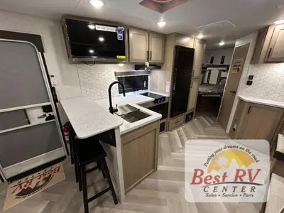2026 Ember RV E-Series photo 25