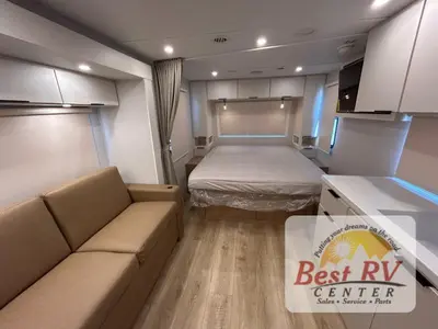 2026 Winnebago Thrive photo 19