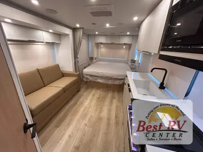 2026 Winnebago Thrive photo 11