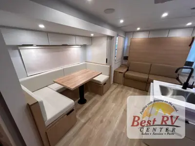 2026 Winnebago Thrive photo 44