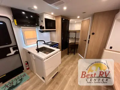 2026 Winnebago Thrive photo 24