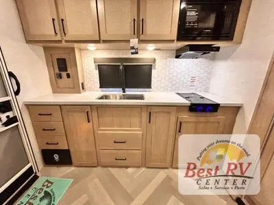 2026 Ember RV E-Series photo 39