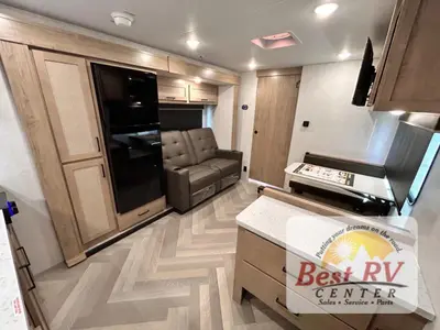 2026 Ember RV E-Series photo 9