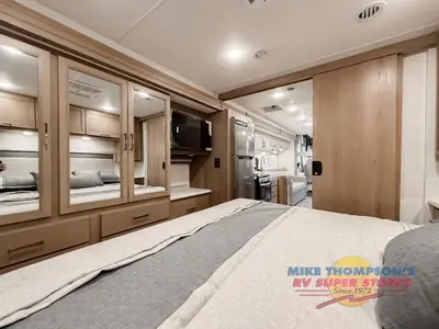 2026 Thor Motor Coach Hurricane photo 30